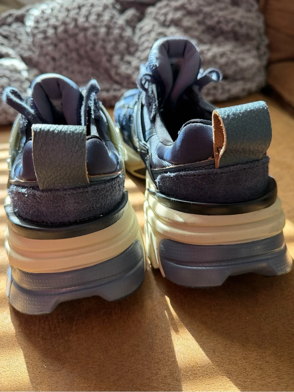 Nike v2k run womens sneakers size 8 nwot